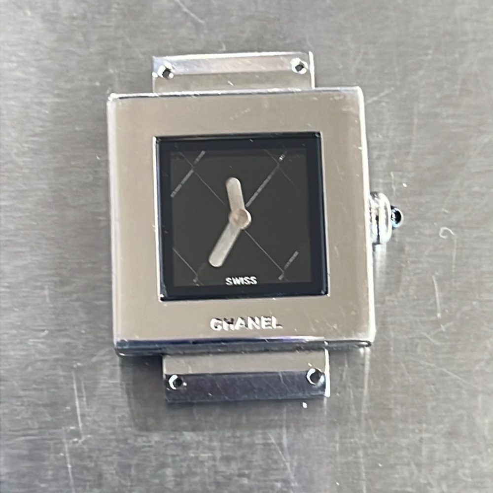 Ladies Chanel watch with no band